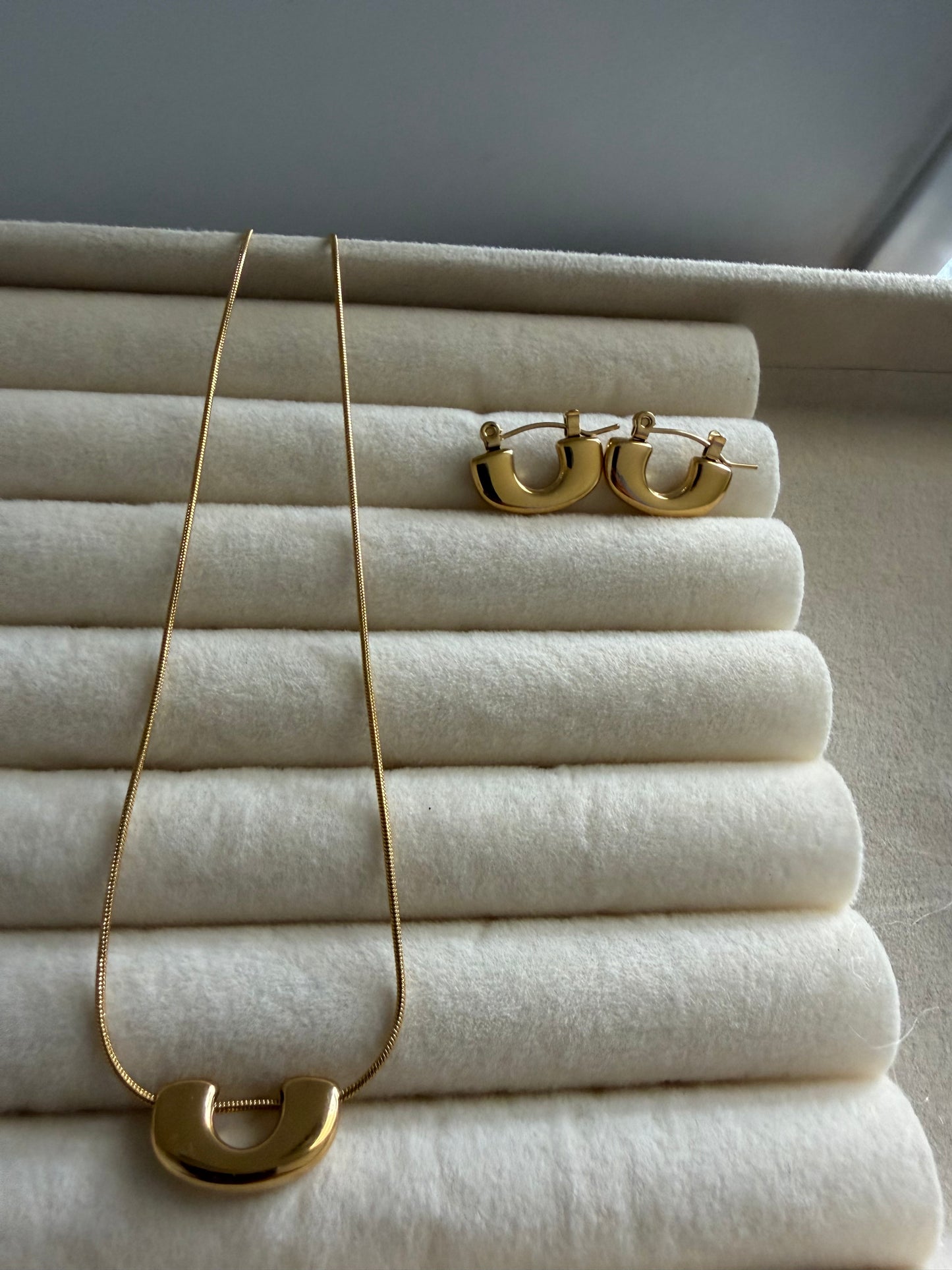 Ara curve Set
