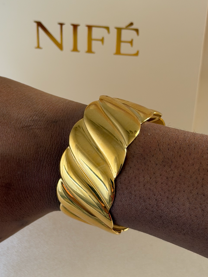Ara cuff
