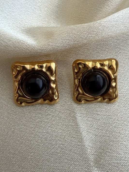 Ola Studs (Black Stone)