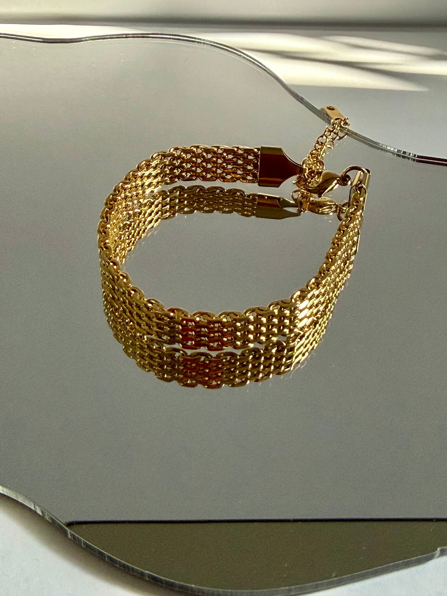 Ola Mesh Bracelet