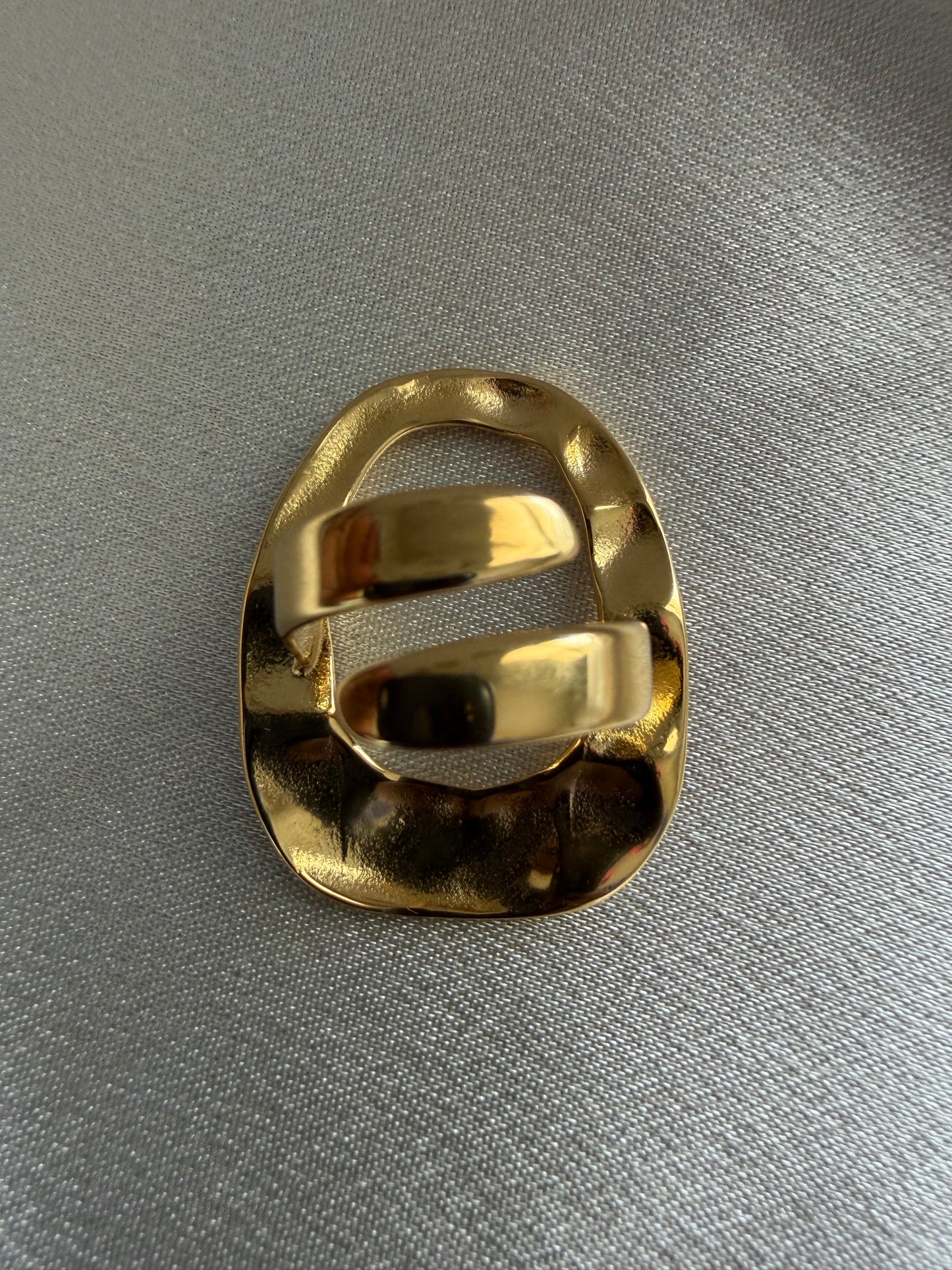 Ara Oval Ring
