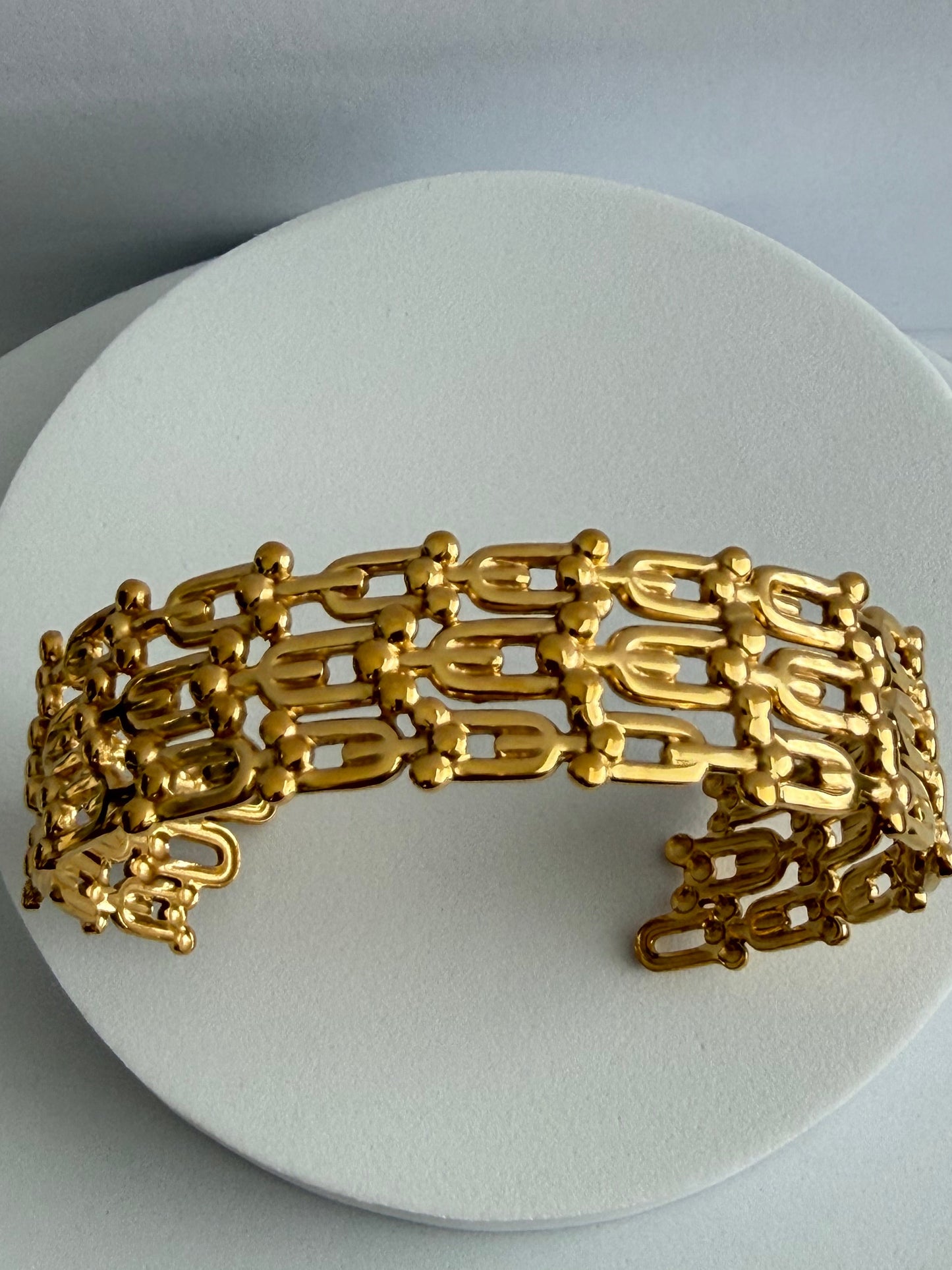 Ade Cuff – Linked Grid