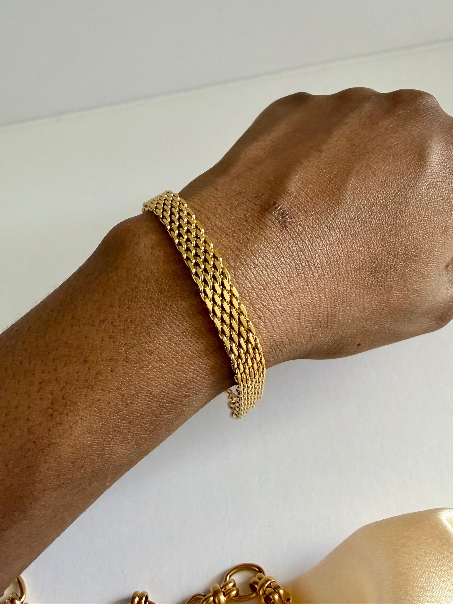 Ola Mesh Bracelet