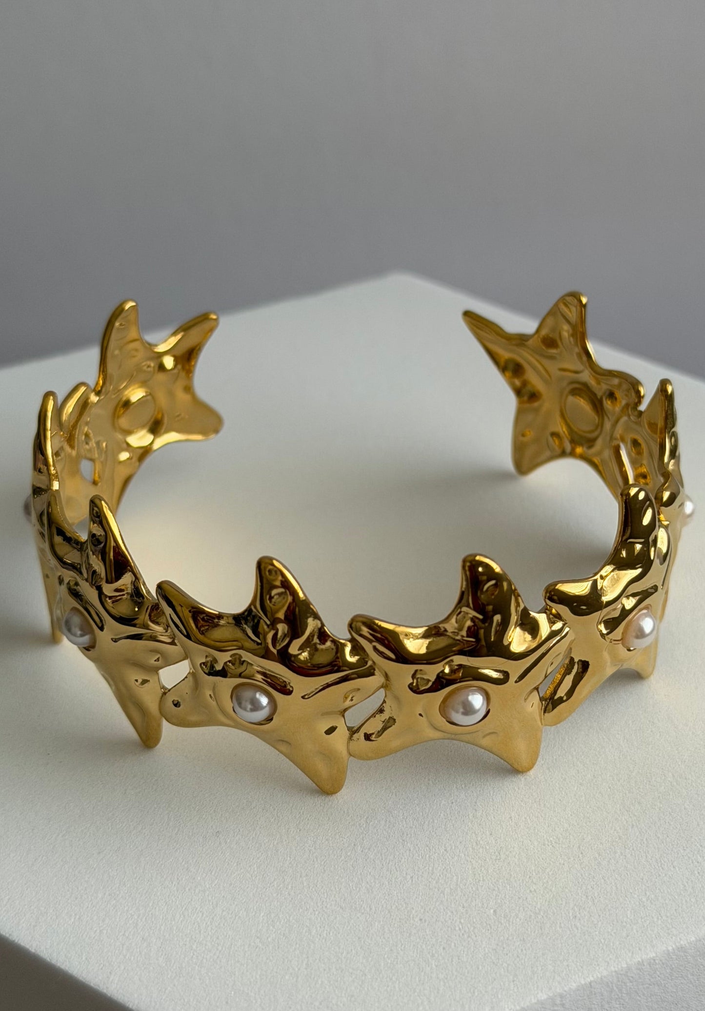 Ara Cuff – Star Pearl