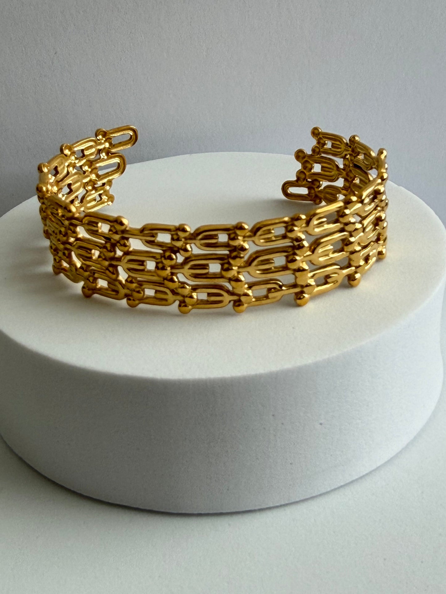 Ade Cuff – Linked Grid