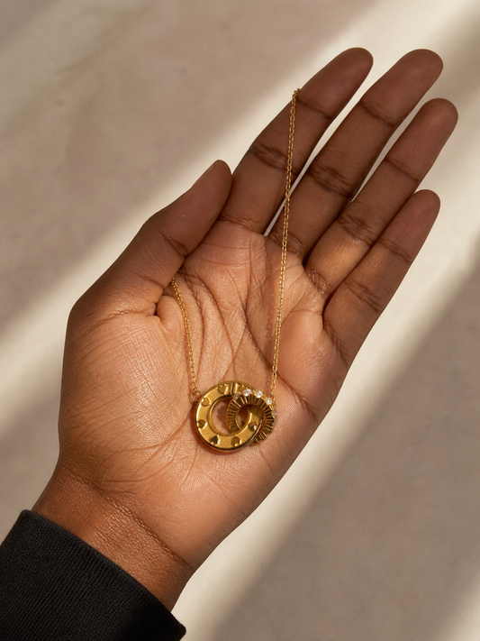 Adun Necklace (Crystal Bar)