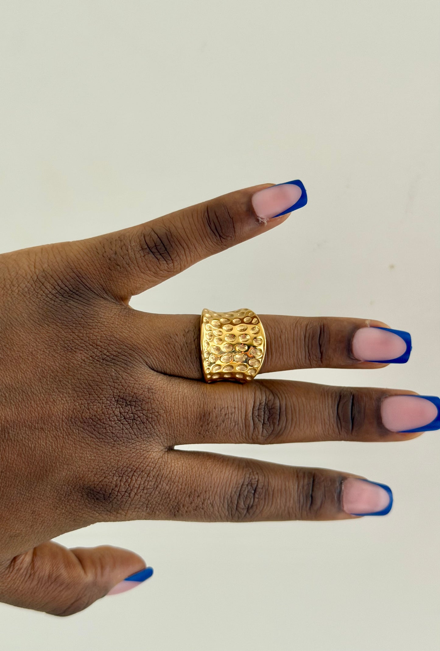 Ara Dome Ring