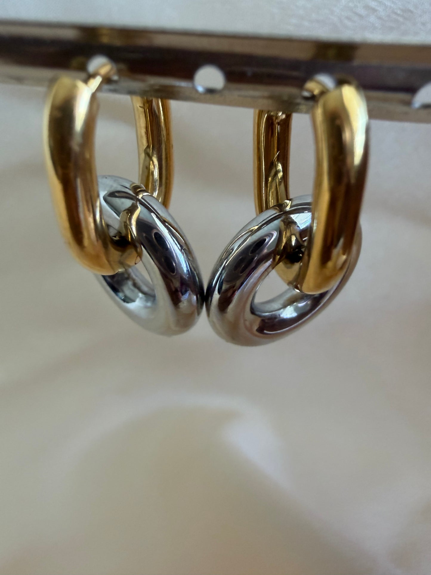 Ara Hoops-Dual Tone Twist