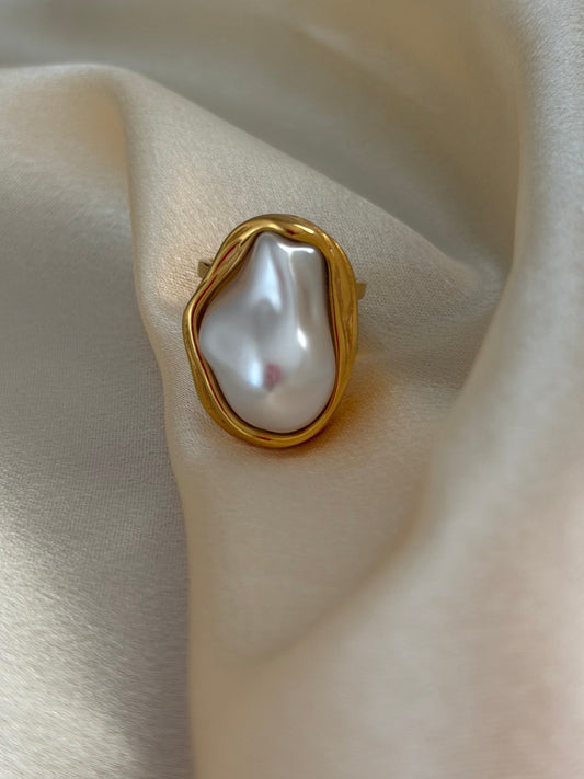 Ola Pearl Ring