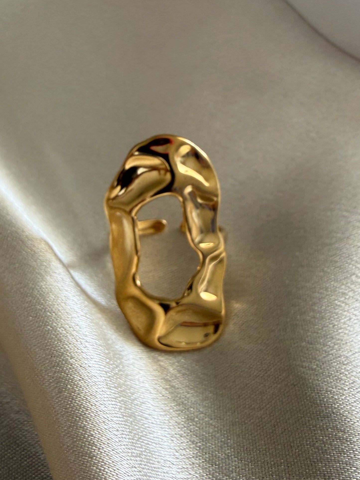 Ara Link Ring