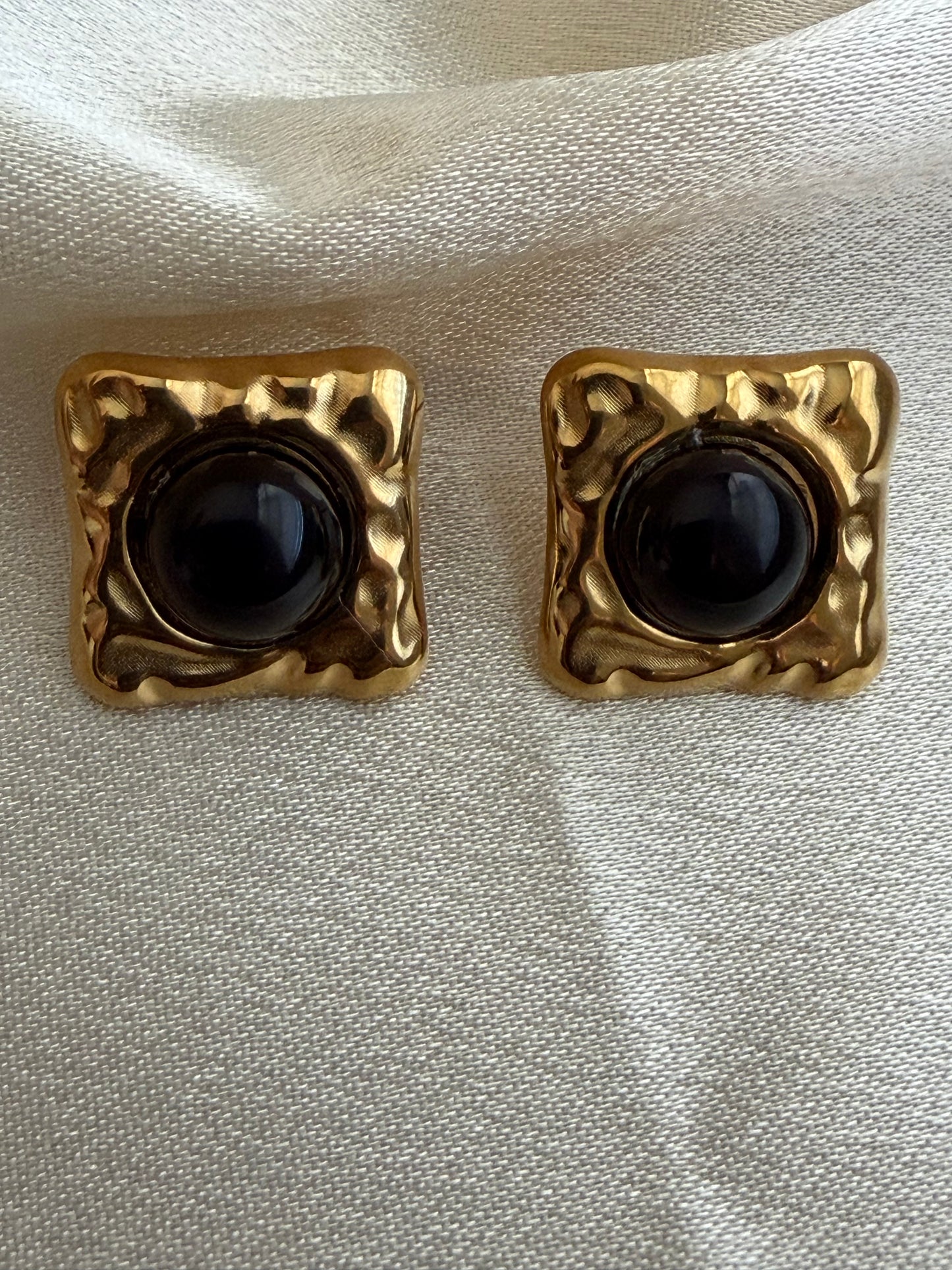 Ola Studs (Black Stone)