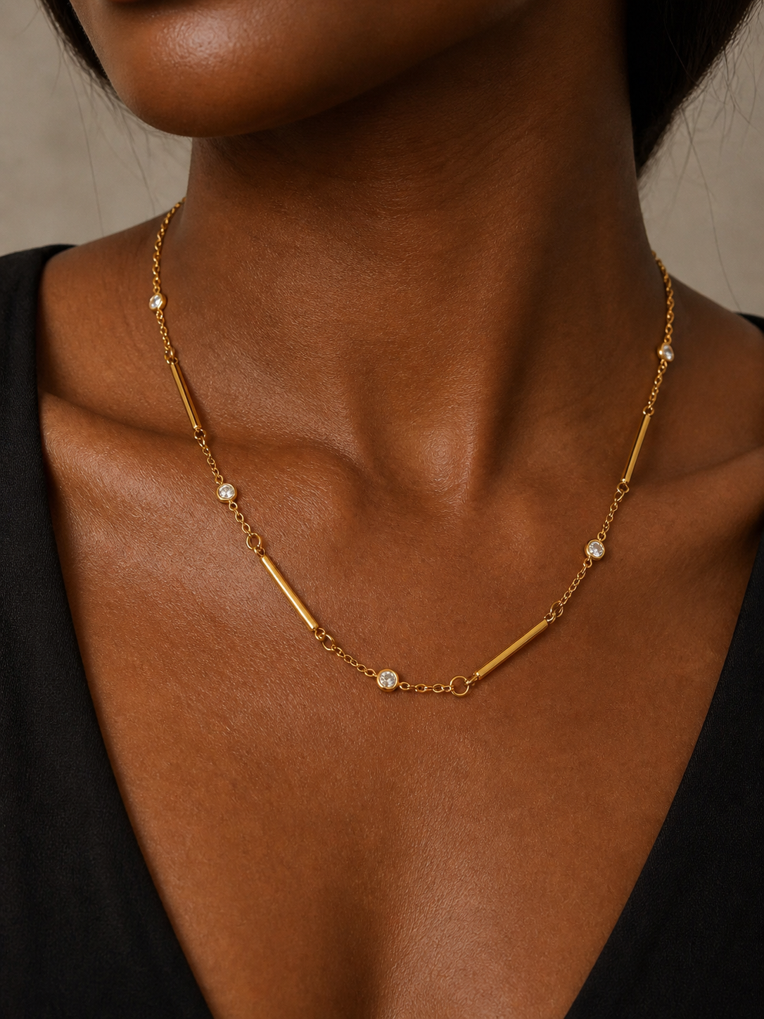 Ewa Necklace (Crystal Link)